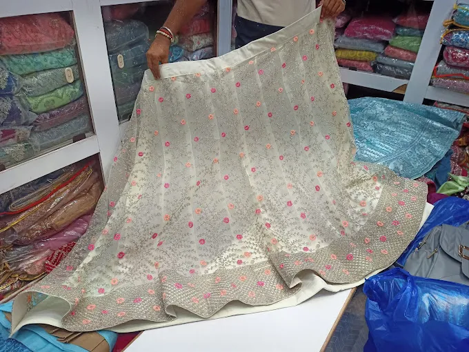 Kalapurna sarees